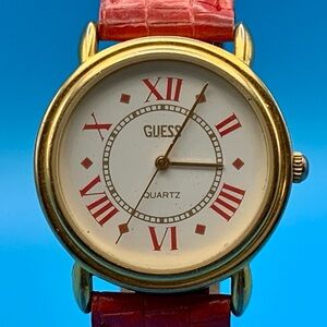GUESS Vintage 1988 Women’s Fashion Quartz Wristwatch Leather Band Working Cond